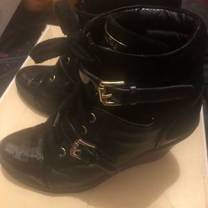 Nice leather wedge sneaker MK
